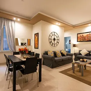Apartament Giulio Cesare Imperatore, Rzym